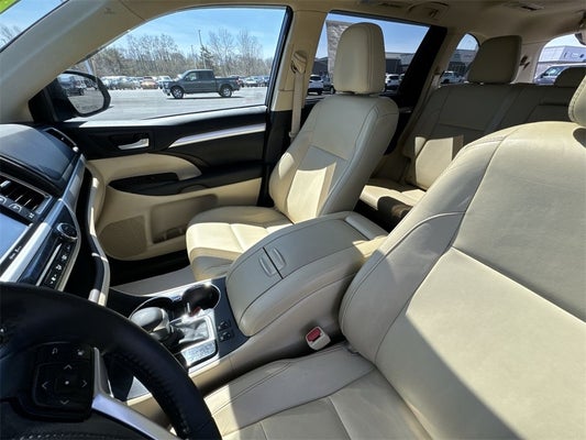 2014 Toyota Highlander XLE V6 in Chevy Chase Heights, PA - Delaney Auto Group